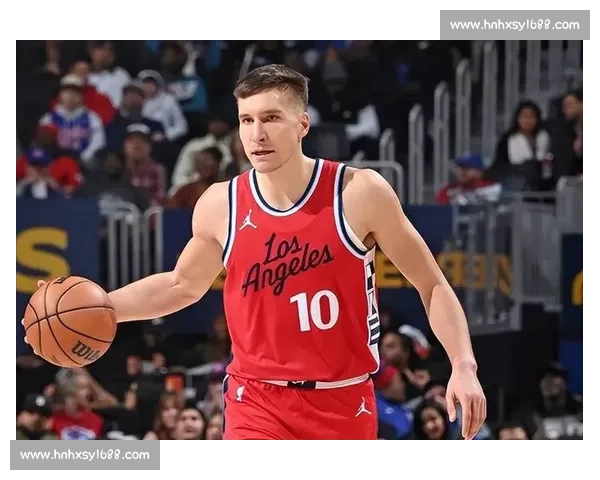 FIBA 核武场均 29+8 公牛弃他保拉文悔断肠 FIBA 核武场均 29+8 公牛弃他保拉文悔断肠